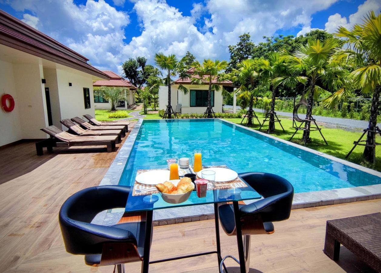 Isan Golf & Adventure Hotel Udon Thani Exterior photo
