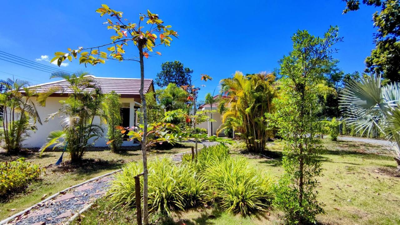 Isan Golf & Adventure Hotel Udon Thani Exterior photo