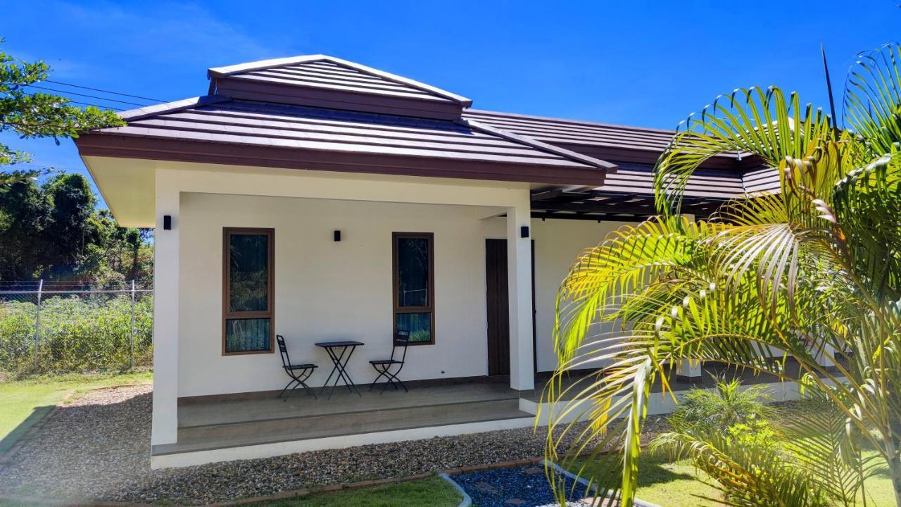 Isan Golf & Adventure Hotel Udon Thani Exterior photo